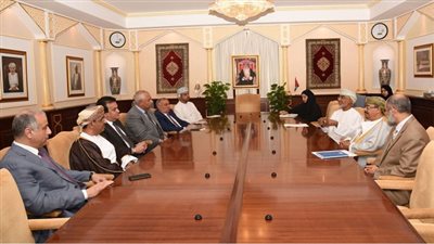 لقاءات مكثفة لوزير التعليم العالى فى سلطنة عمان 