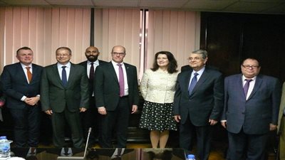 وزير الكهرباء يبحث سبل التعاون مع سفير السويد بالقاهرة 