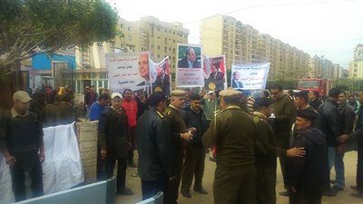 الآلاف يحتشدون باستاد طنطا فى مؤتمر لدعم وتأييد الرئيس السيسي