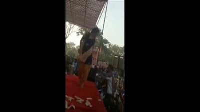 شاهد| تحرش براقصة على خشبة المسرح: 