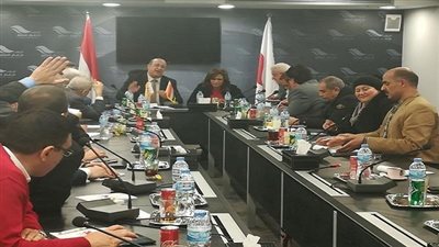 إئتلاف دعم مصر بمجلس النواب يبحث مع ممثلى قطاع السياحة أزمة فرض رسوم على متكررى العمرة 