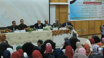 ندوة تثقيفية لطلاب جامعة طنطا بحضور عدد من القيادات الأمنية 