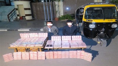 ضبط شخصين بمزاولة الإتجار بالأقراص المخدرة وبحوزتهم 39 ألف قرص مخدر