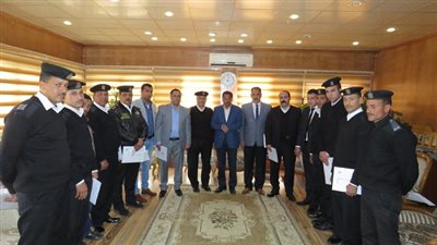 مديرا أمن الإسماعيلية وسوهاج يكرمان عدداً من رجال الشرطة المتميزين