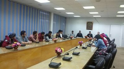 ٢٥ طالب يقومون بعمل نموذج محاكاة لمجلس كلية طب بيطرى بنها