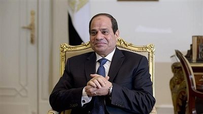 السيسي يعقد اجتماعاً مع وزير الاتصالات