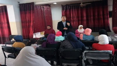 البيئة تشارك فى قافلة بيئية بدار السلام 