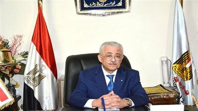 شوقى يعتمد جدول امتحانات الثانوية العامة للطلبة المكفوفين والمتفوقين