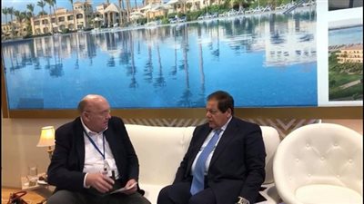 محمد أبو العينين لمجلة توريزم انسايد المانية: مصر تعيش ديمقراطية حقيقية والسيسي إستطاع جذب الاستثمارات 