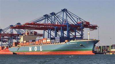 مغادرة 11 الف طن كوارتز ميناء سفاجا فى طريقها للنرويج