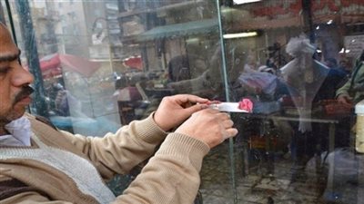 غلق ٦ مصانع غير مرخصة بشبرا الخيمة