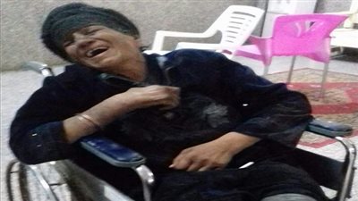 بعد عدة محاولات التضامن تنجح في نقل سيدة بلا مأوى إلى احد دور الرعاية