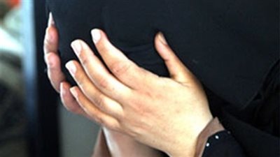 ضبط سيدة لقيامها بالإستيلاء على أموال المواطنين 