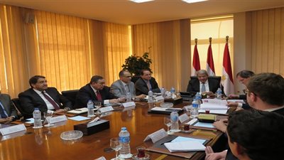 تعاون مشترك بين وزارة المالية واعضاء البعثة في تطوير وتعميم النظم الالكترونية والرقمية بكافة قطاعات الدولة