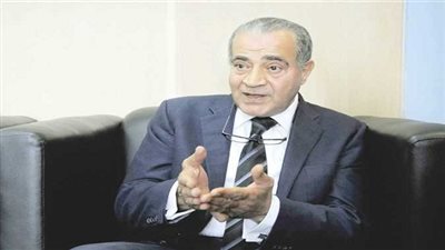 التموين تصدر 300 ألف بطاقة ذكية خلال شهرين بنظام SMS