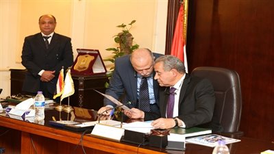 وزير التموين يرأس اجتماع الجمعية العامة للشركة القابضة للصناعات الغذائية