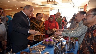 محافظ القليوبية يشهد فاعليات اليوم المصري الأندونيسي بقصر ثقافةِ بنها