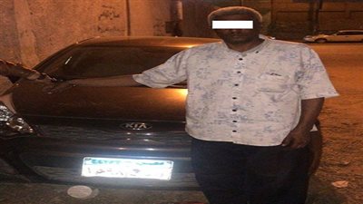 ضبط أحد الأشخاص لقيامه بسرقة سيارة 