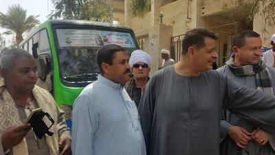 بالصور.. رئيس 