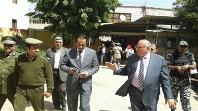 بالصور.. مدير أمن القليوبية يتفقد لجان الإنتخابات بالمحافظة