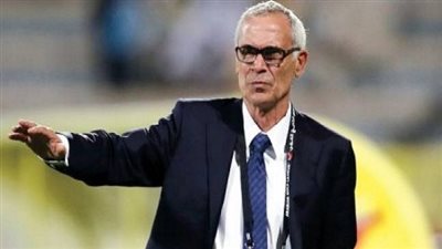 طرد حاصد بطولات الأهلي من المنتخب.. ماذا حدث؟