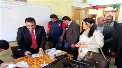 وزيرة السياحة تدلى بصوتها فى الانتخابات الرئاسية