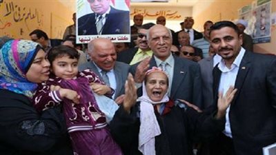 ائتلاف حب الوطن يحشد المواطنين وسط هتافات 