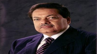 أبو العينين يحث المصريين والعاملين بـ 