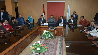 وزير البيئة يلتقي بشباب محافظة كفر الشيخ