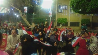 بالصور.. أهالي شبرا الخيمة يحتفلون بفوز السيسي بفترة رئاسية ثانية