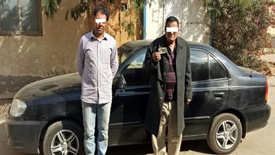 ضبط شخصين إنتحلا صفة رجال شرطة والنصب والإحتيال على أحد الأشخاص 