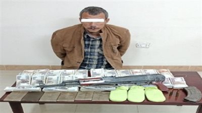 ضبط شخص لقيامه بالإتجار فى المواد المخدرة