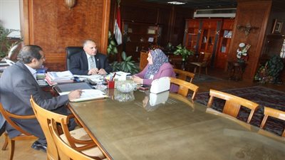 وزير الرى يبحث آليات العمل لحساب الميزان المائى المصرى وقياسة بكل دقه
