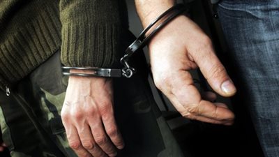 القبض على عاطل بحوزته حشيش المخدر وأقراص مخدرة قبل بيعها بطوخ