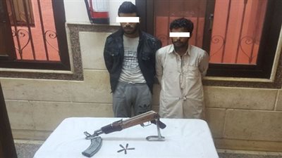 ضبط مرتكبى واقعة مقتل أحد الأشخاص وبحوزة أحدهما سلاح نارى وذخائر 
