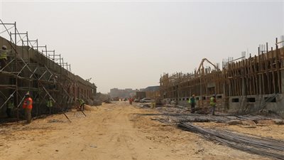 محافظ القاهرة يتفقد اعمال مشروع سوق التونسى النموذجى الجديد بالبساتين