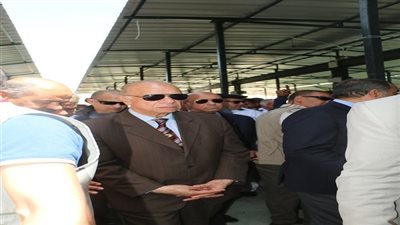 محافظ القاهرة: تطوير سوق المنهل والمحاور الرئيسية بشرق مدينة نصر