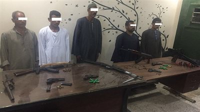 ضبط 185 قطعة سلاح نارى بحوزة 170 متهم