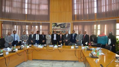 محافظة السويس توافق على إقامة 4 مشروعات بتكلفة10.7 مليون دولار لتشغيل 300 شاب