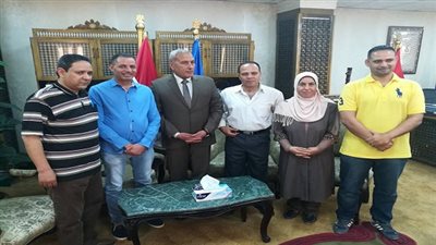 بالصور..  محافظ السويس يستمع لـ 21مواطناً في اللقاء الجماهيري الـ 57