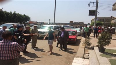 بالصور.. مدير أمن القليوبية يحل مشكلة مواطن تعرض للسرقة ببنها