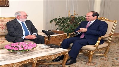 السيسي يستقبل مفوض الطاقة والمناخ بالاتحاد الأوروبي