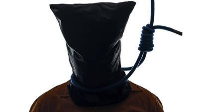 الإعدام لشقيقين وعاطل لقيامهم بتثبيت سائق وقتله وسرقته بالإكراه ببنها