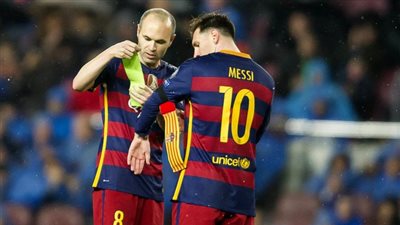 بعد رحيله عن برشلونة.. أين سيلعب إنيستا؟