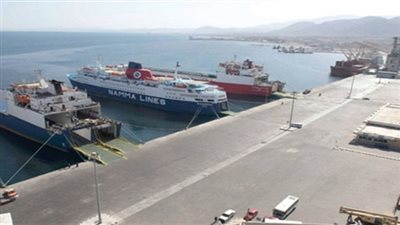 تصدير 55 الف طن فوسفات من ميناء سفاجا الى الهند