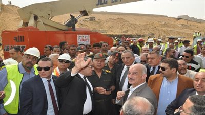 محافظ الجيزة ووزير الأثار ورئيس الهيئة الهندسية للقوات المسلحة يتفقدون المتحف المصرى الكبير