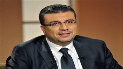 السبت.. عمرو الليثى يستضيف الفنان أحمد عبد العزيز والشاعر هشام الجخ 