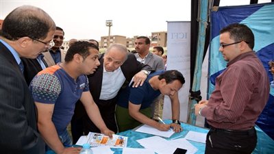 محافظ القليوبية يفتتح الملتقى الأول للتوظيف لتوفير 5 آلاف فرصة عمل للشباب 