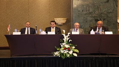 عبد الغفار  يعلن عن زيادة الدعم المقدم من الحاضنة ليصل إلى 200 ألف جنيه لكل مبتكر