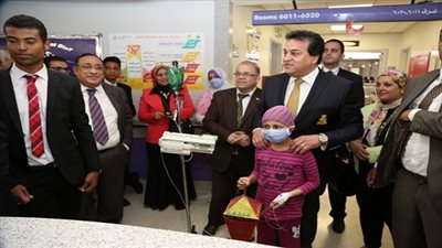 وزير التعليم العالي يتفقد 57357 ويشارك اطفالها احتفالية حلول شهر رمضان
